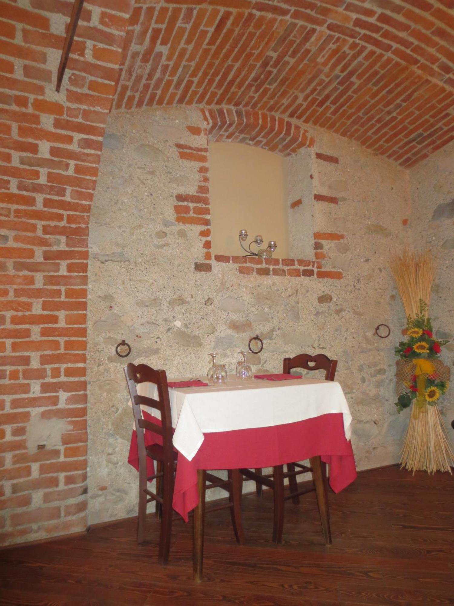 Albergo Dei Pescatori Chiusa di Pesio Exteriör bild